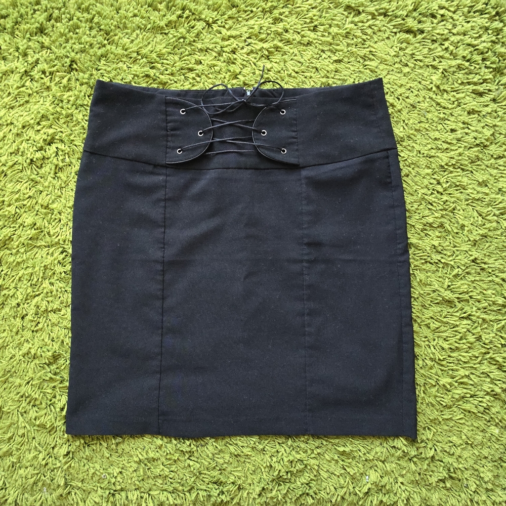 Y2k Black Lace-Up Women's Mini Skirt